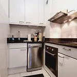 Apartament Conseil Immo -residence Avec Piscine, Avec Terrasse Pour 4 Personnes