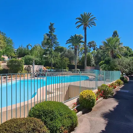 Conseil Immo -residence Avec Piscine, Avec Terrasse Pour 4 Personnes Appartement